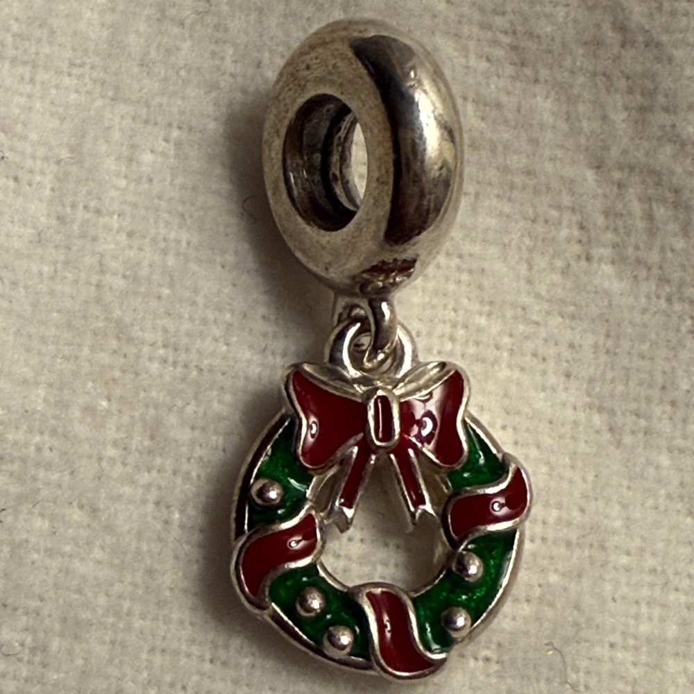 Pandora Green/Red Enamel Wreath Charm Bracelet.